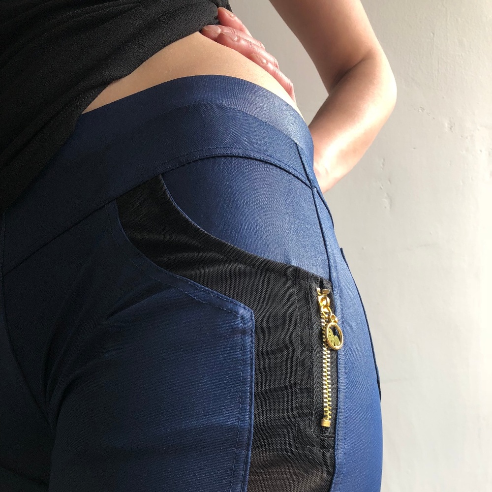 🎉SALE🎉 NWOT Navy Blue Shorts - Picture 4 of 5